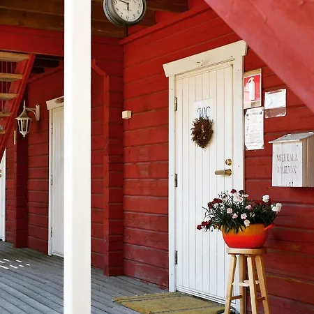 بيت ضيافة Miekkalan Aitat 2*