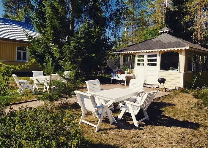 Miekkalan Aitat بيت ضيافة 2*